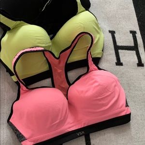 Victoria Secret 3 Sports Bra 34D